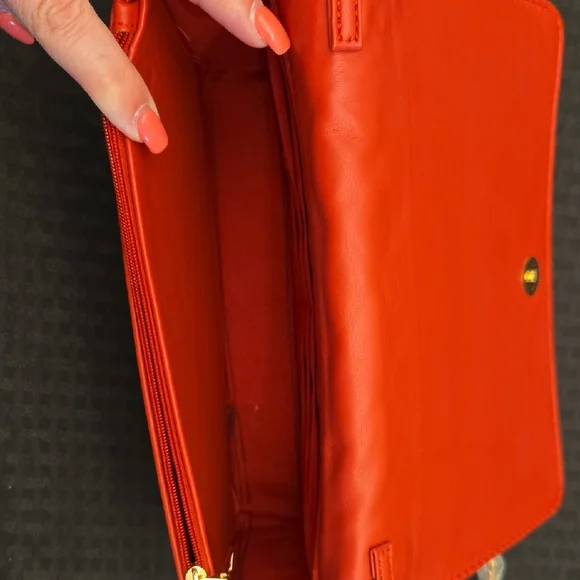 Badgley Mischka Red Quilted Shoulder Bag - Picture 3 of 6